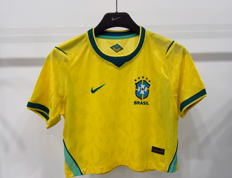 Mujer_BRAZIL CROP